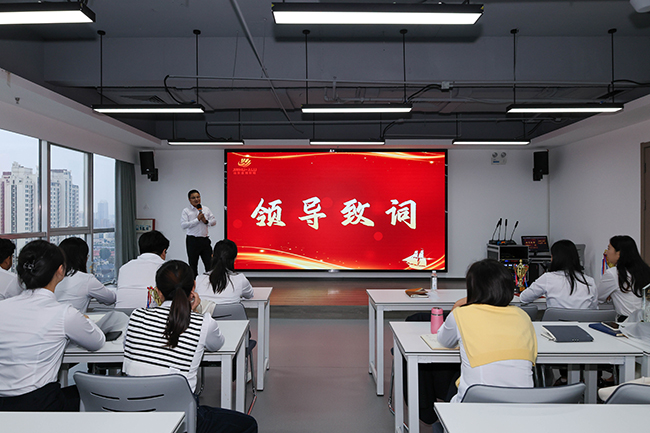 Jinhu Color Aluminum Sales Team Holds Q2 Review Meeting