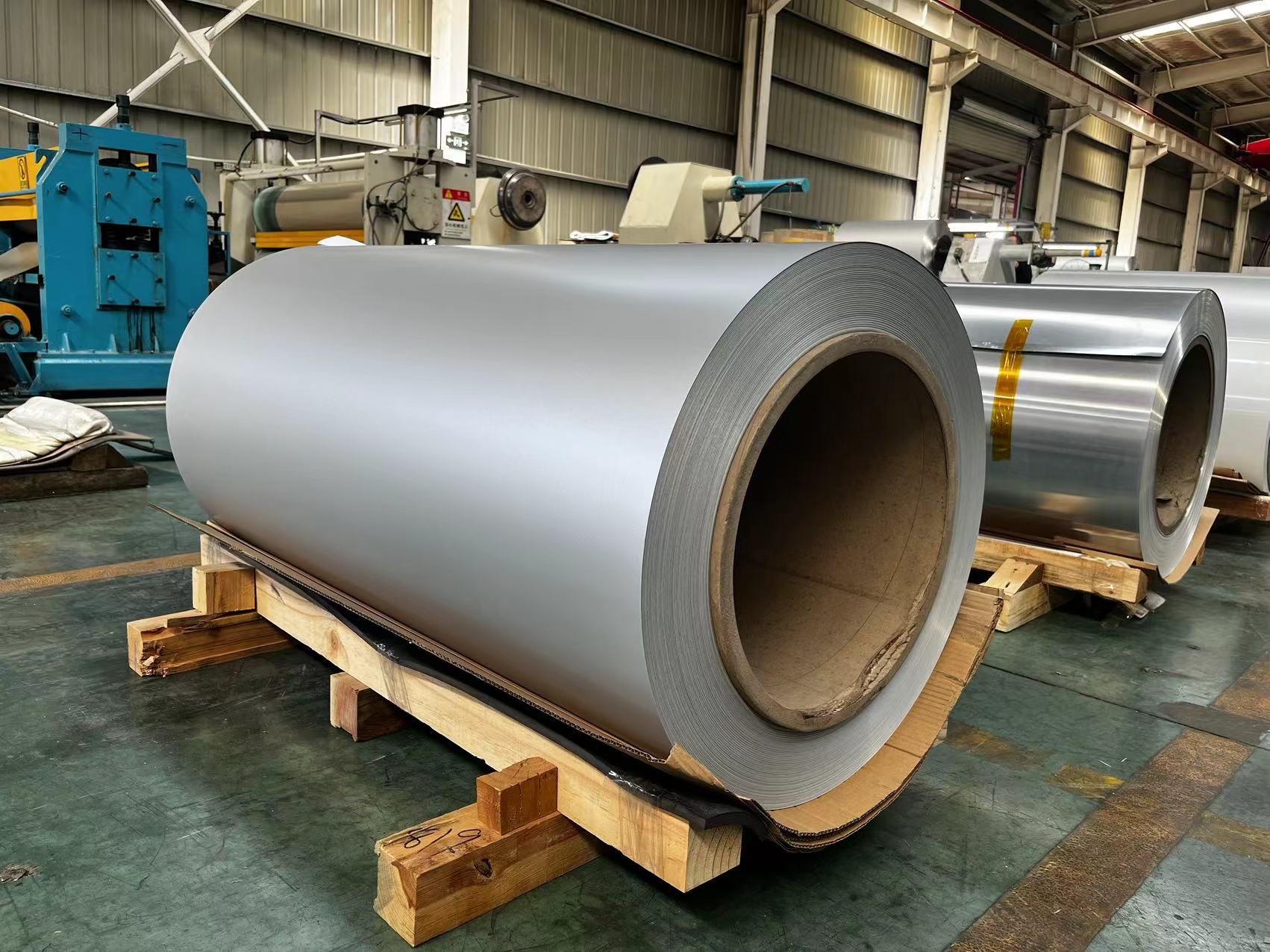 grey color aluminum coil